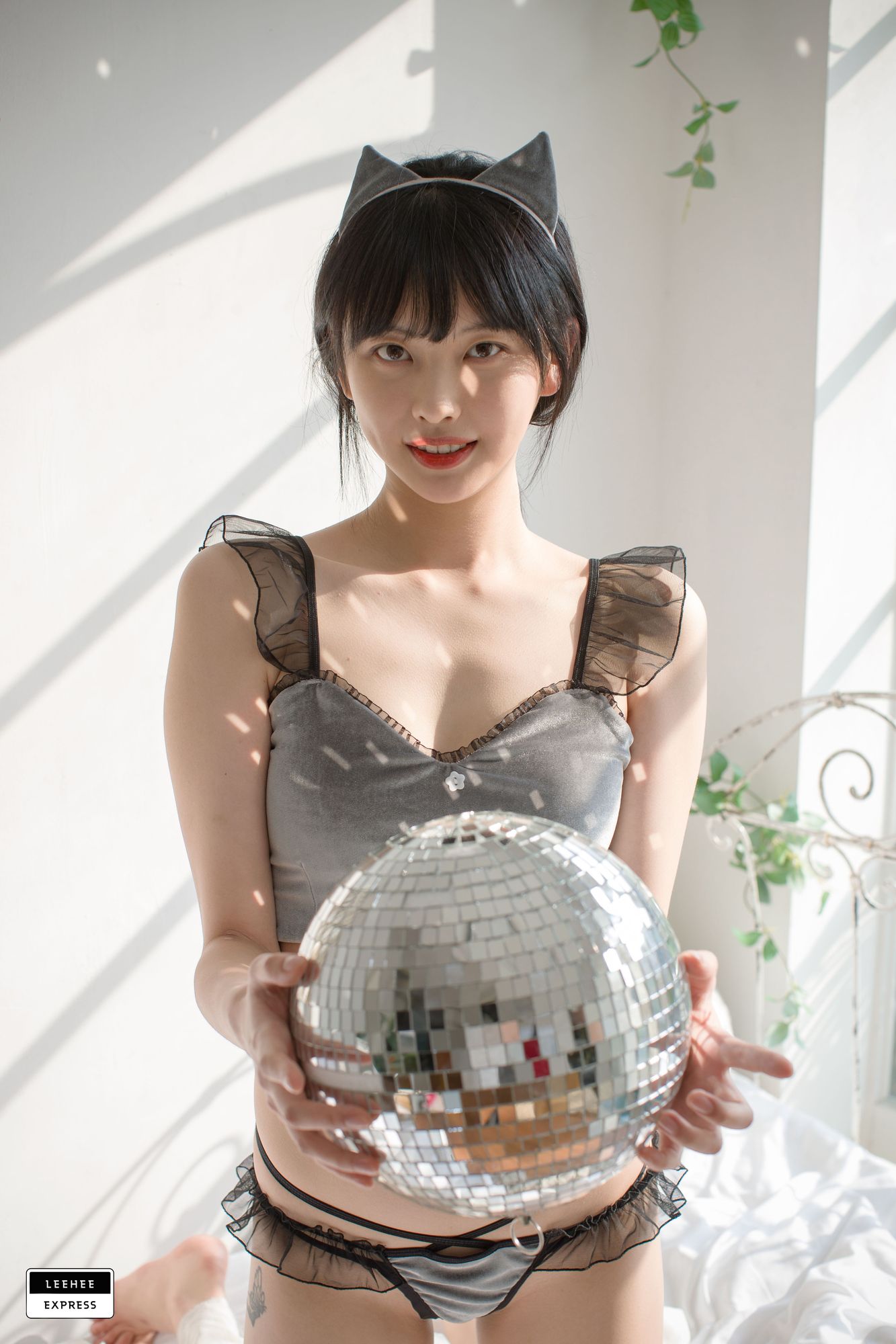 No.002-[LEEHEE EXPRESS] LEBE-013 [40P]-次元堂
