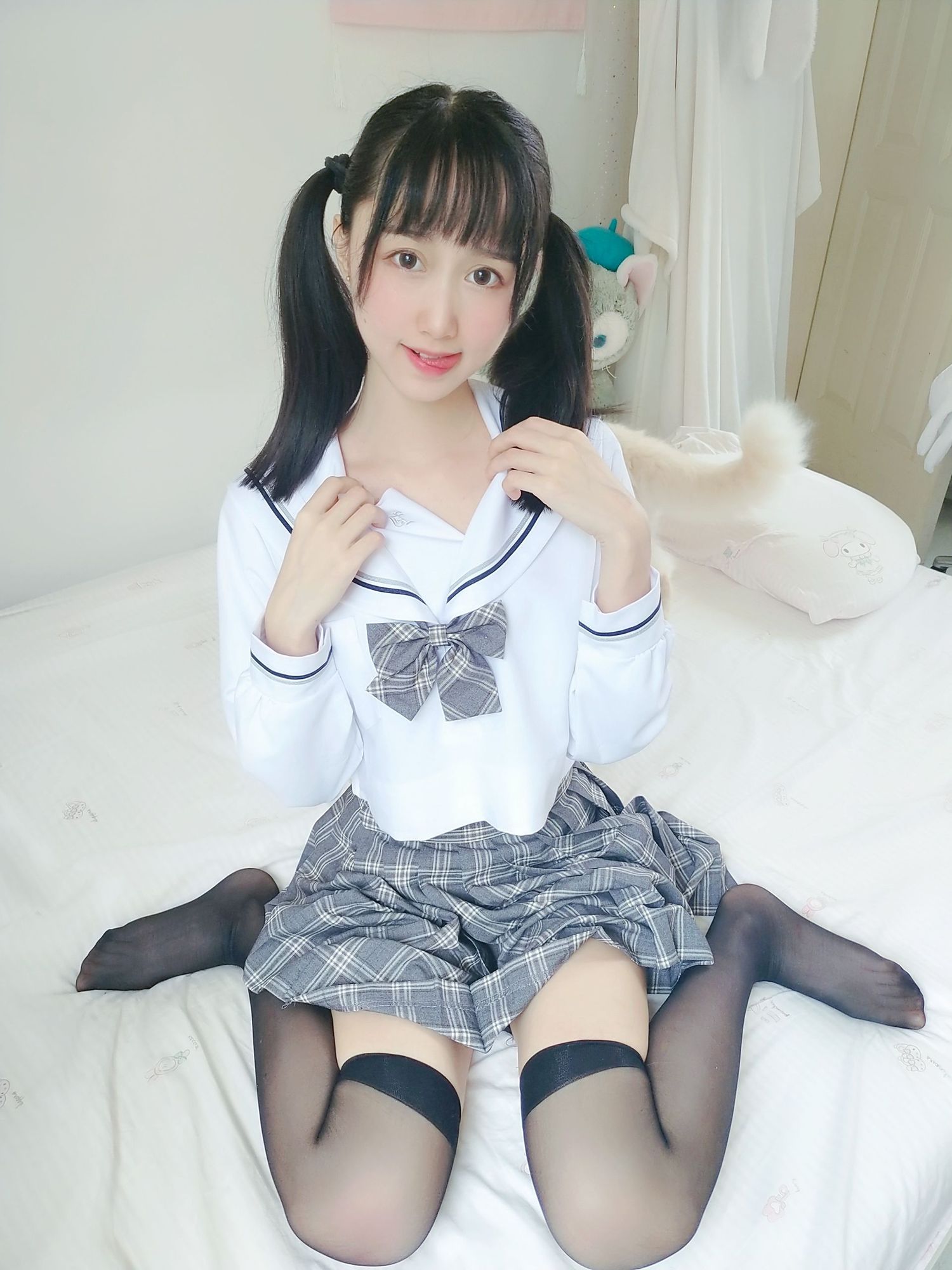 No.042-灰格子jk [21P 1V]-次元堂