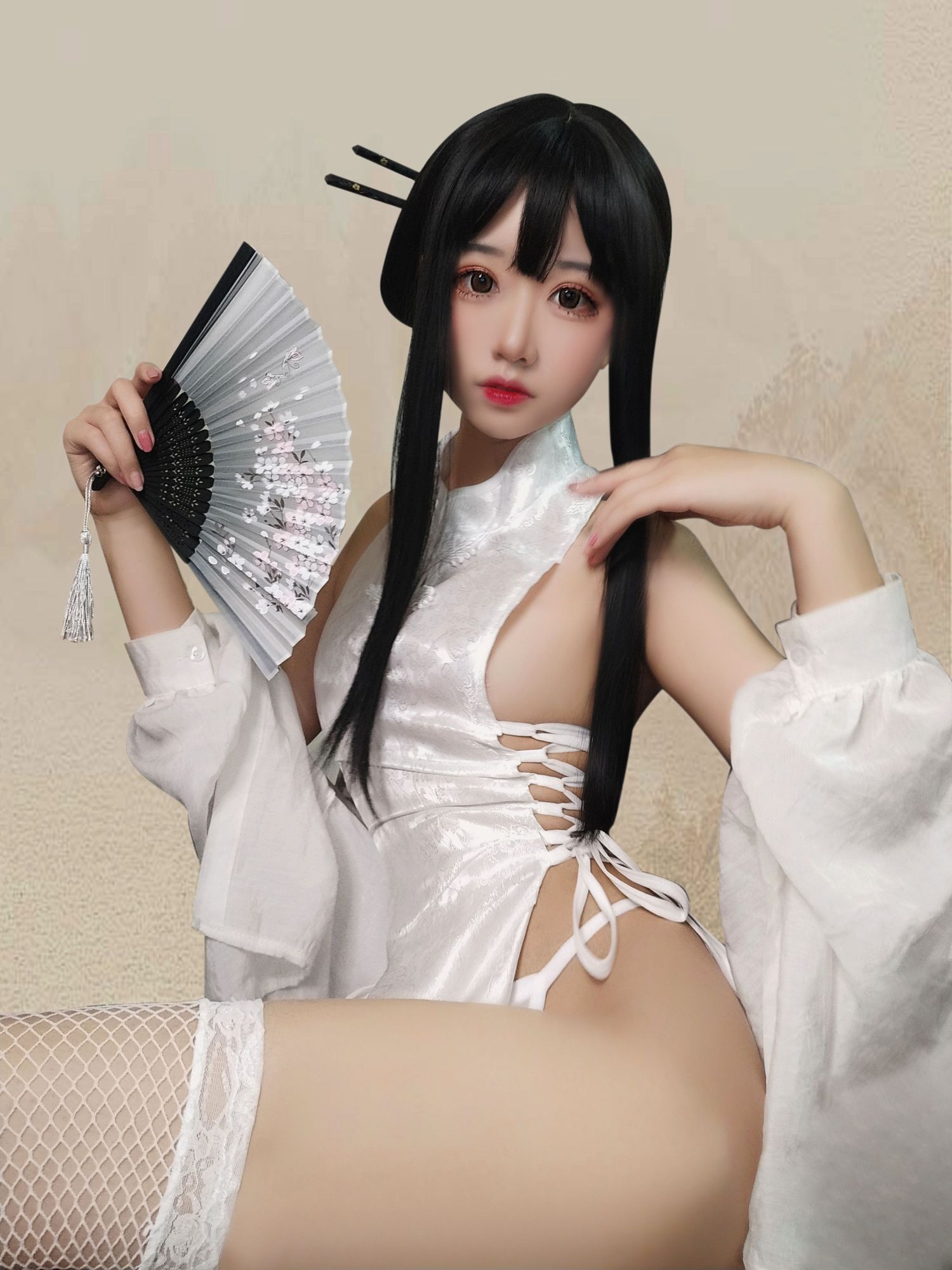 No.017-绑带旗袍自拍 [16P]-次元堂