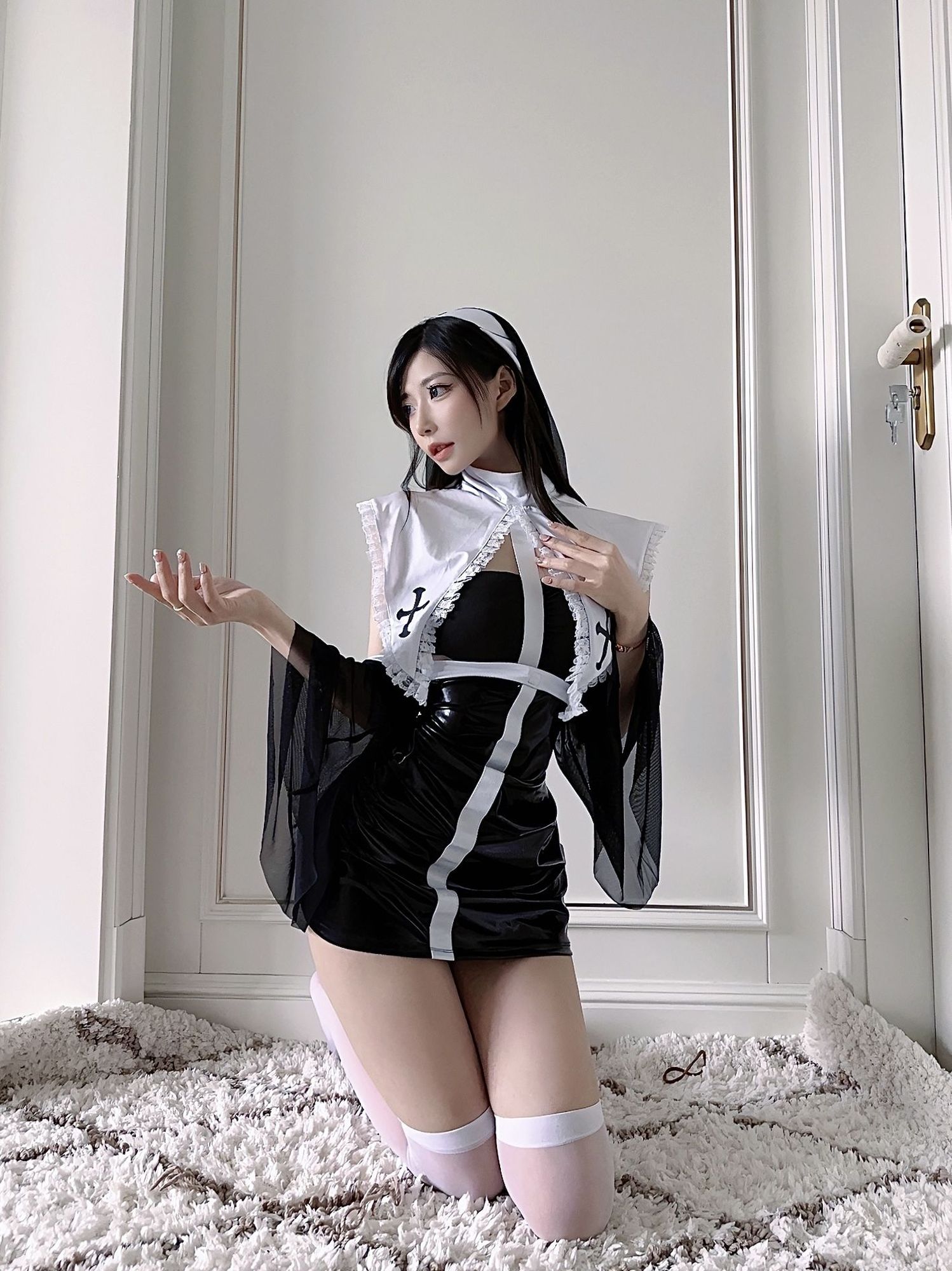 No.012 – 黑白修女服 [17P]-次元堂