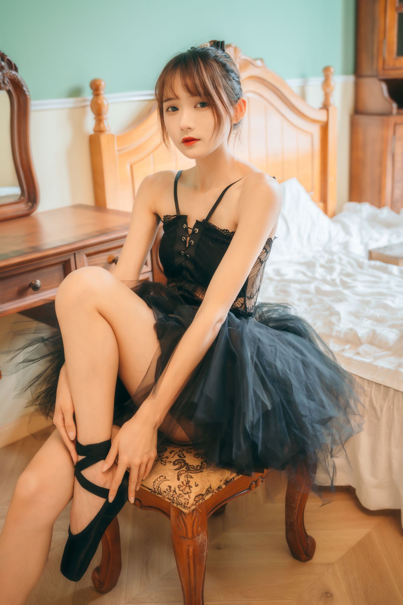 No.105 – 足尖上的温柔 [21P]-次元堂