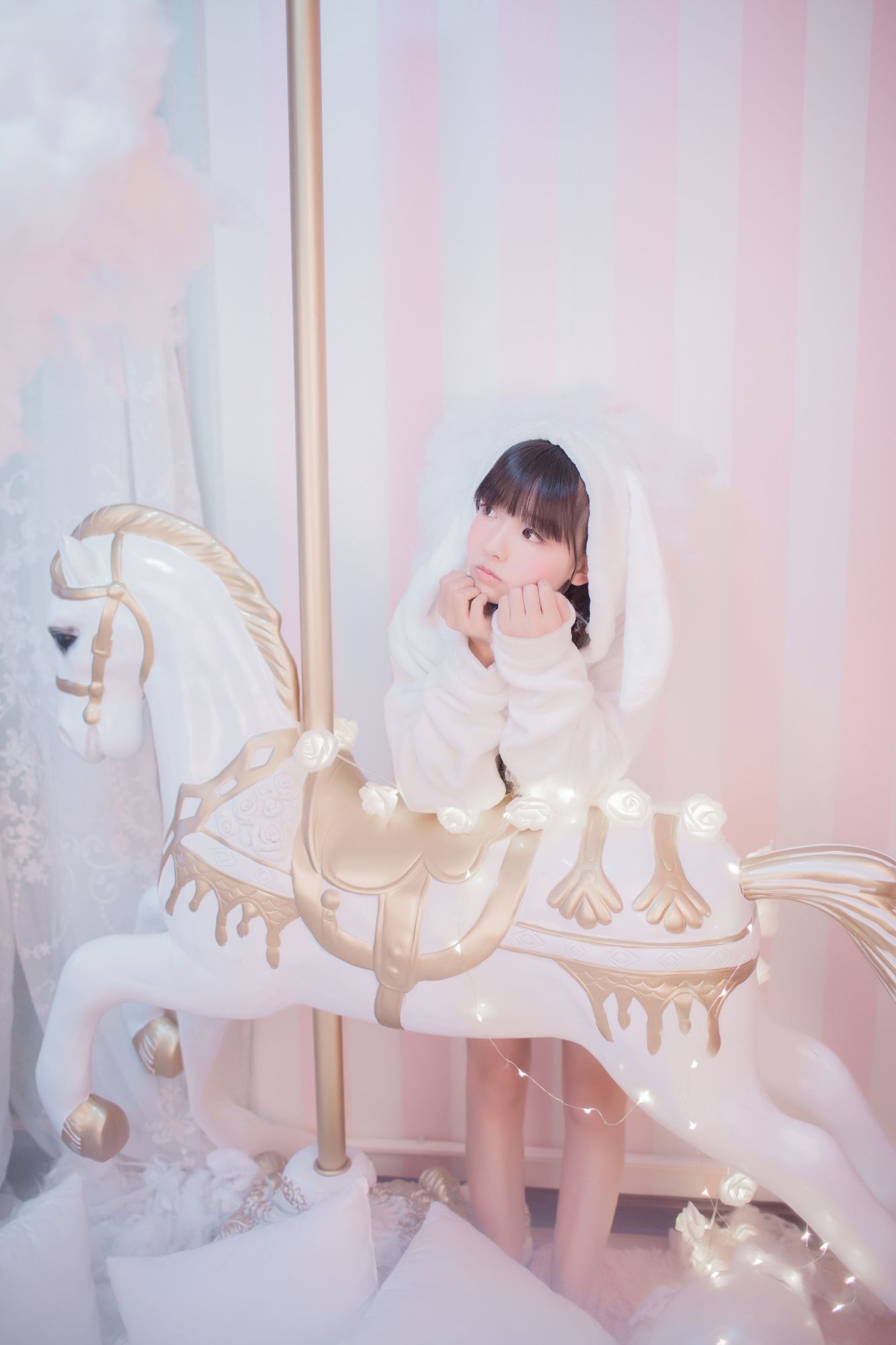 No.001-玻璃罩下的旋转木马 [21P]-次元堂