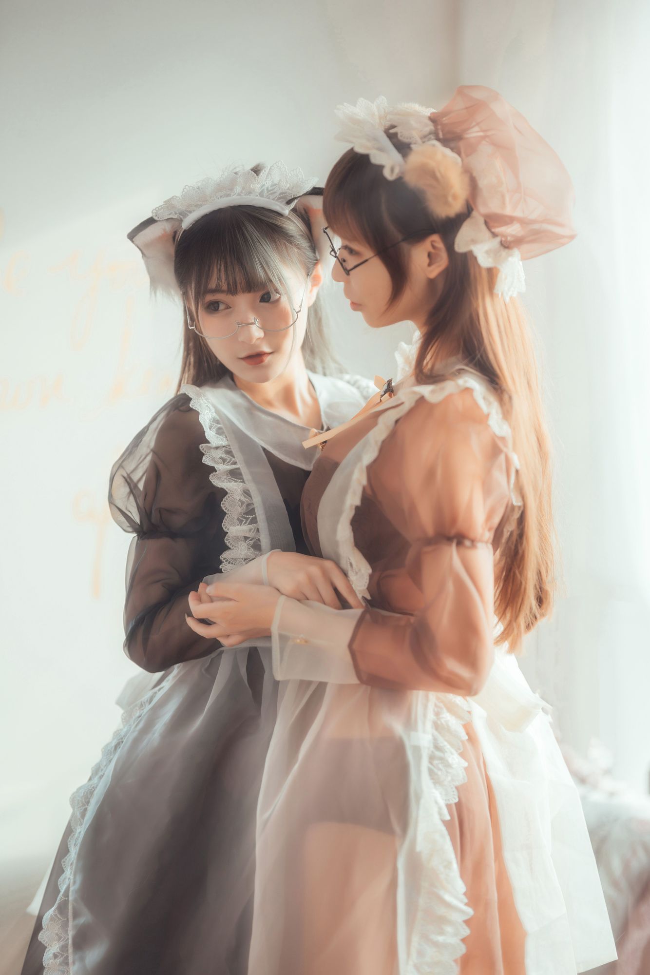 No.004-爱老师+奶文+鬼舞铁板烧透明女仆 [33P]-次元堂