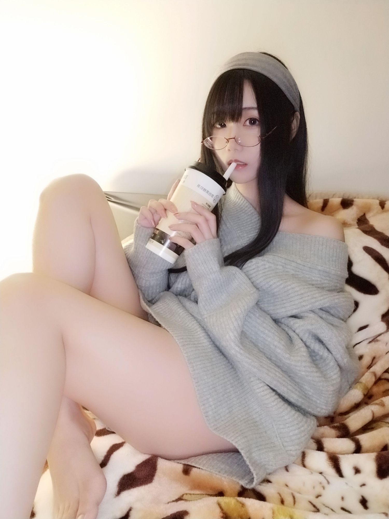 No.014-奶茶小姐 [11P]-次元堂