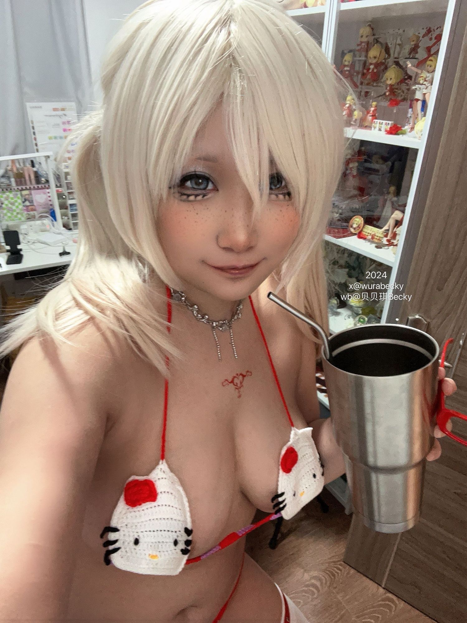 No.035 – 哈喽kitty [25P 2V]-次元堂
