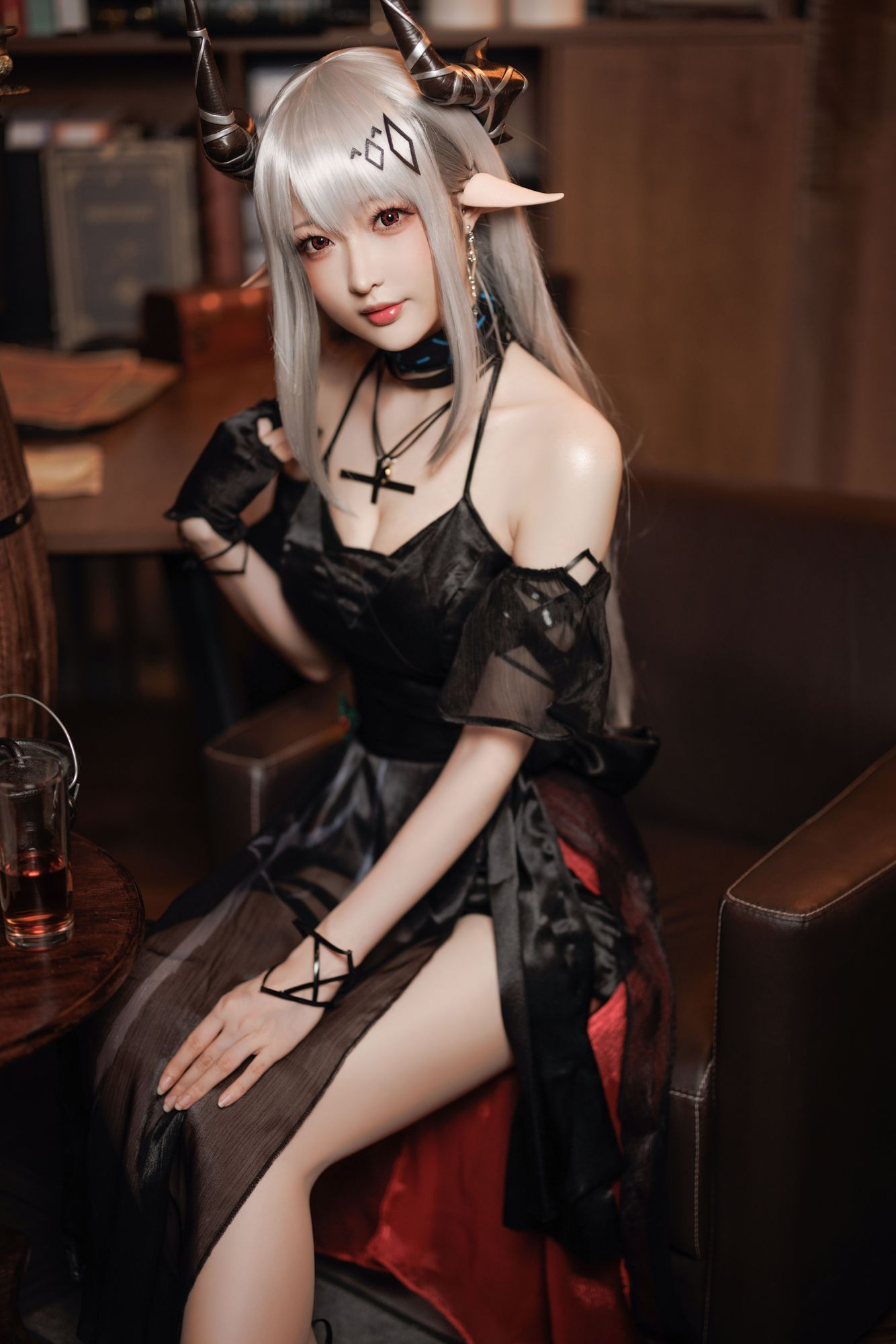 No.095-明日方舟 泥岩礼服 [21P]-次元堂