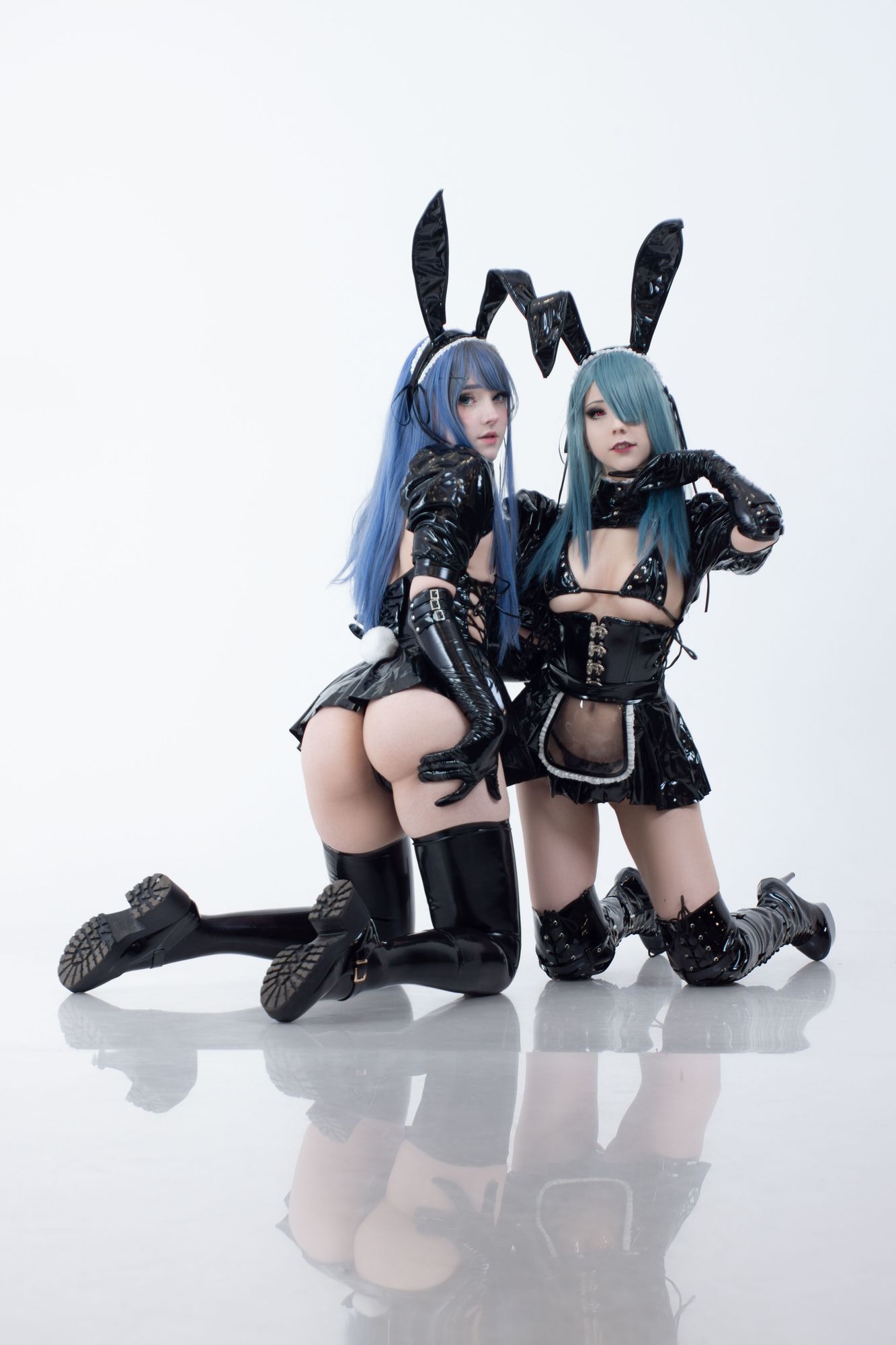 No.011-Latex Bunny Twins [57P 10V]-次元堂
