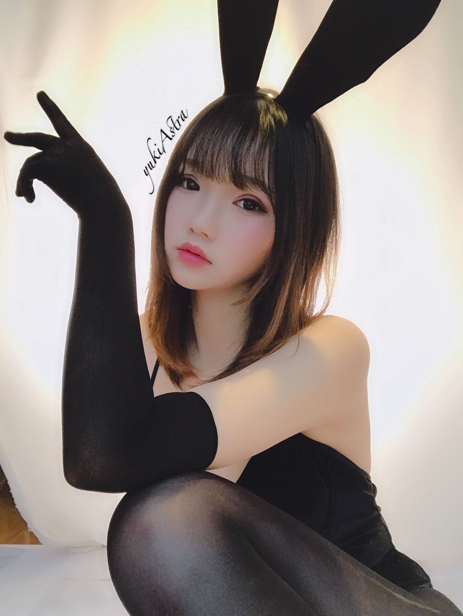 No.011-兔女郎自拍 [8P 9V]-次元堂