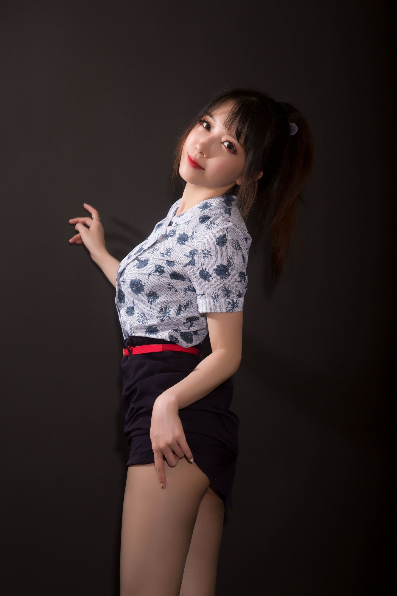 No.013-东航棚拍 [21P]-次元堂