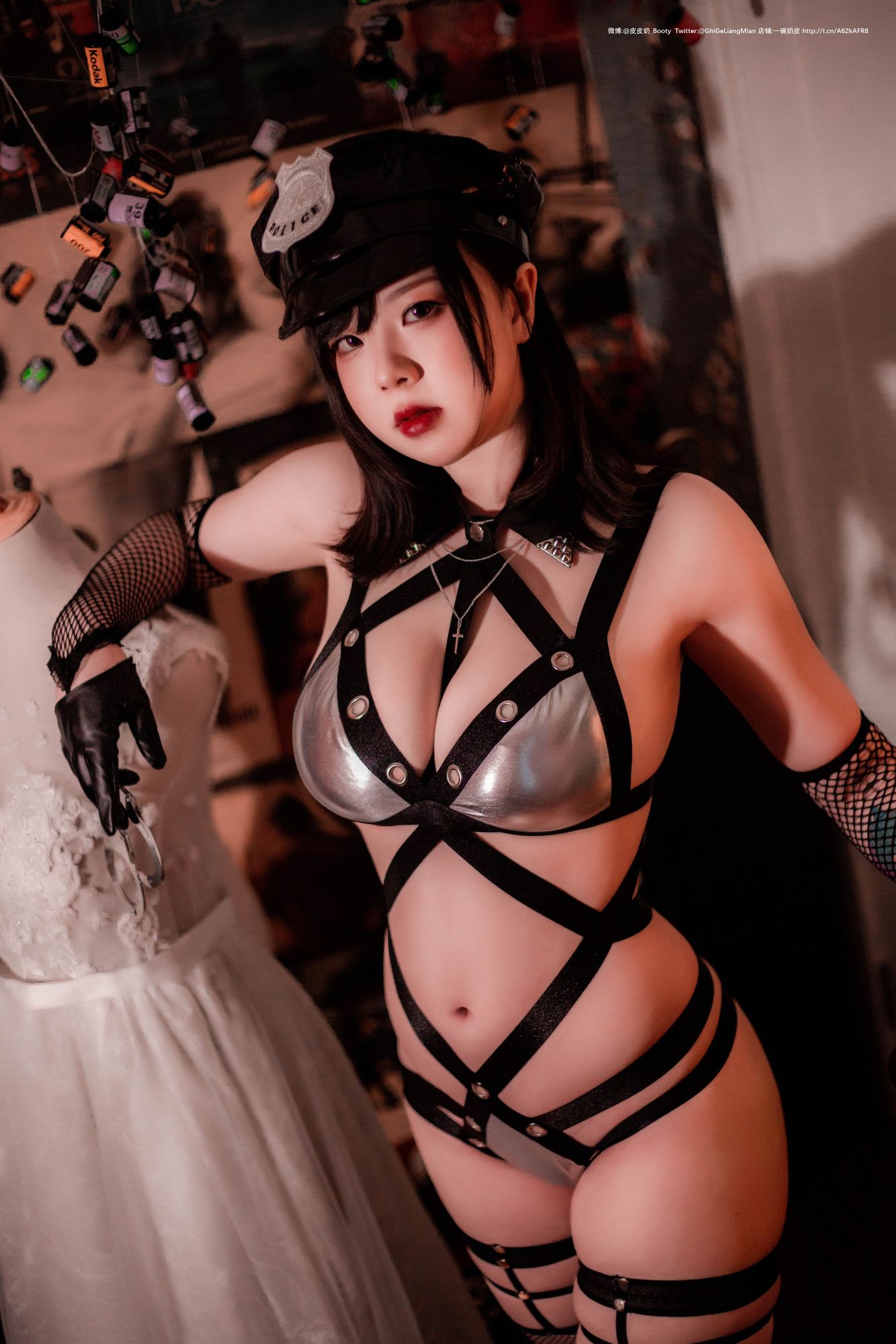 No.024-银色女警 [33P 1V]-次元堂