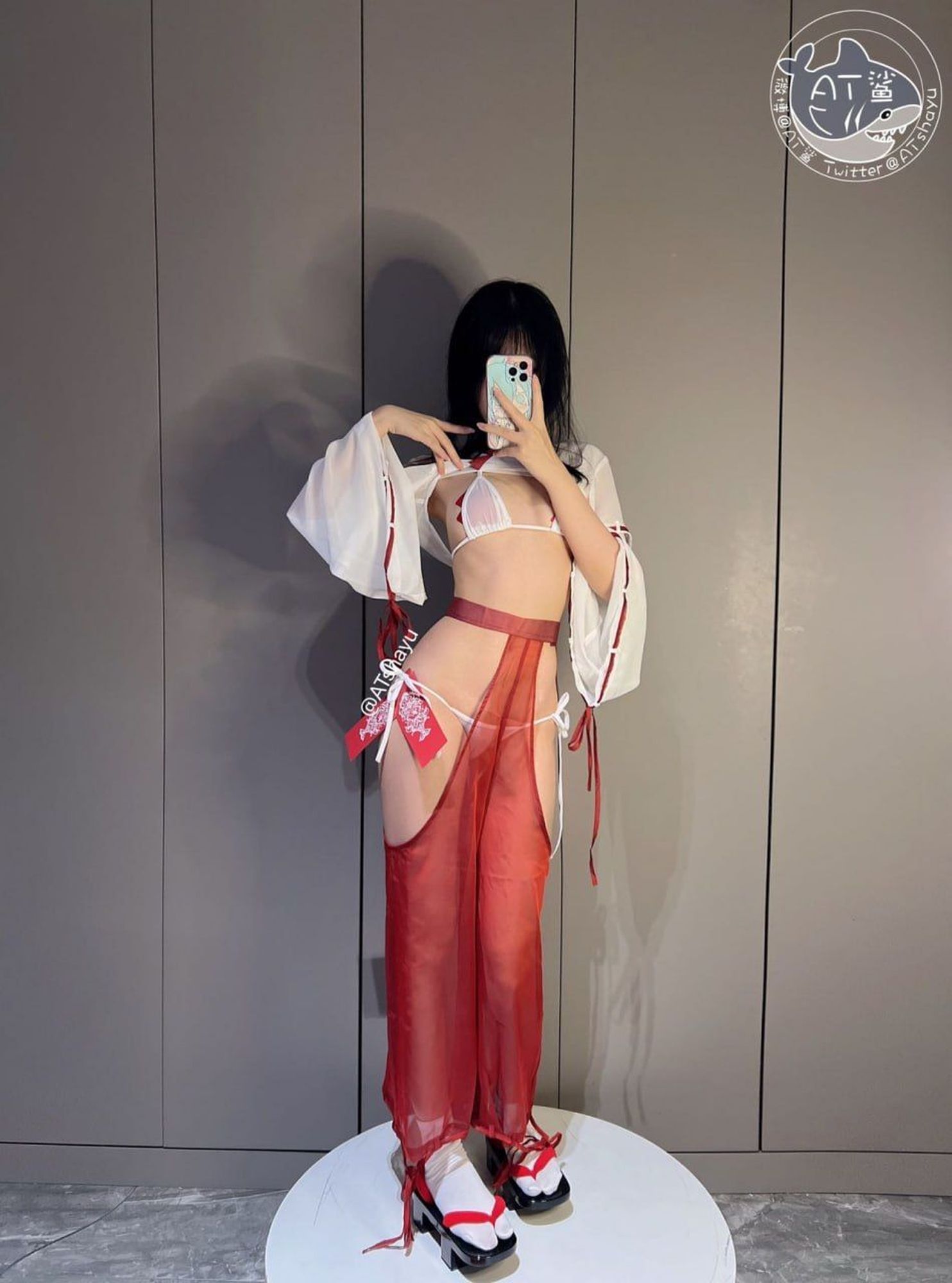 No.033 – 反差巫女 [30P 1V]-次元堂