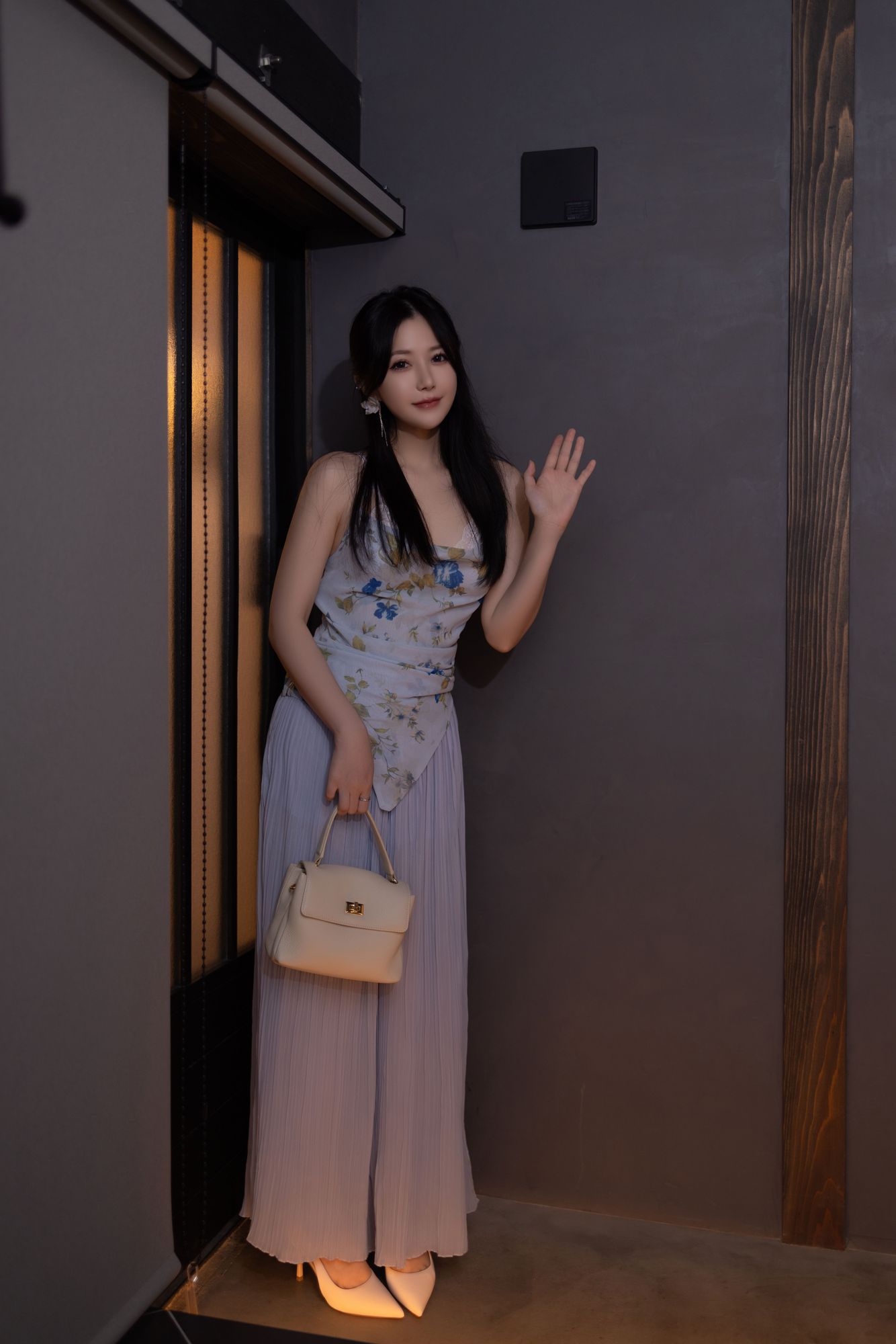 No.076 – 她的体香 [140P]-次元堂