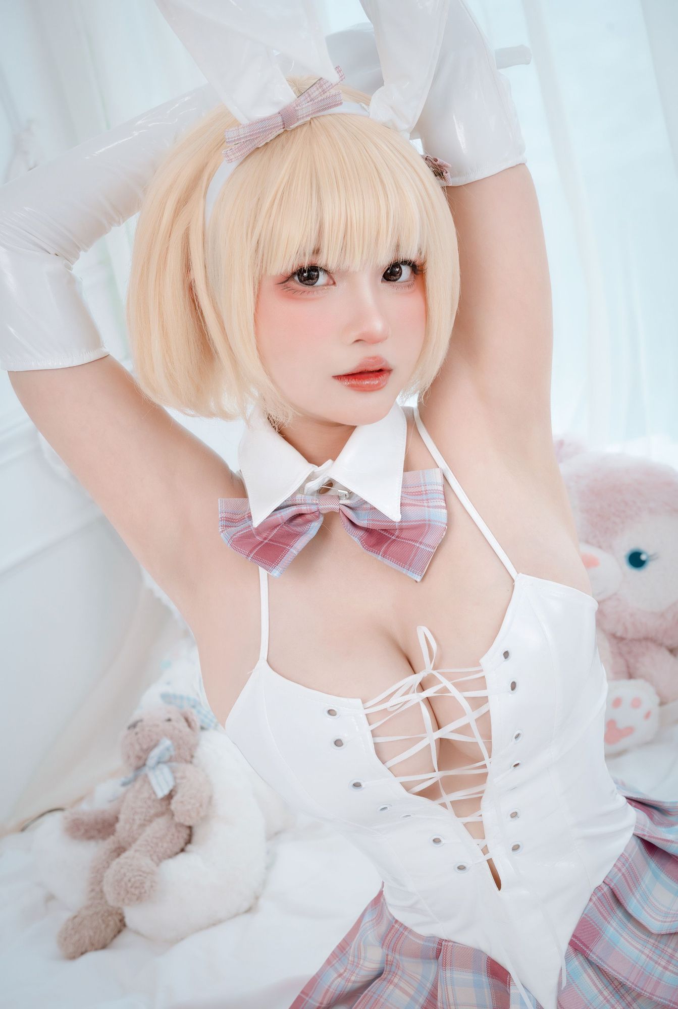 No.088 – White Bunny Girl [20P]-次元堂