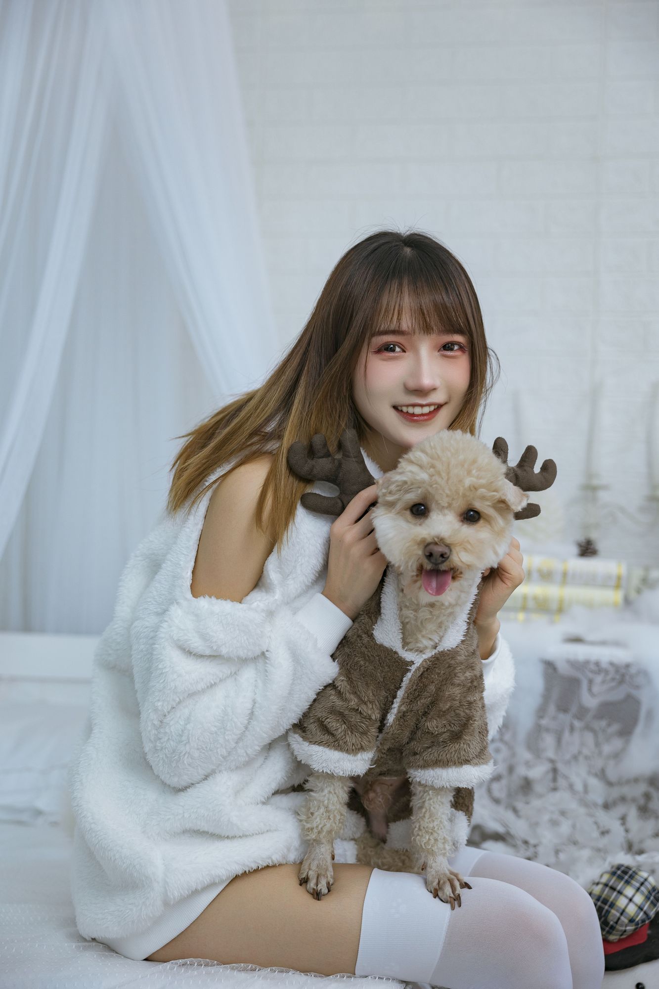 No.113 – 温馨少女与宠物们 [23P]-次元堂