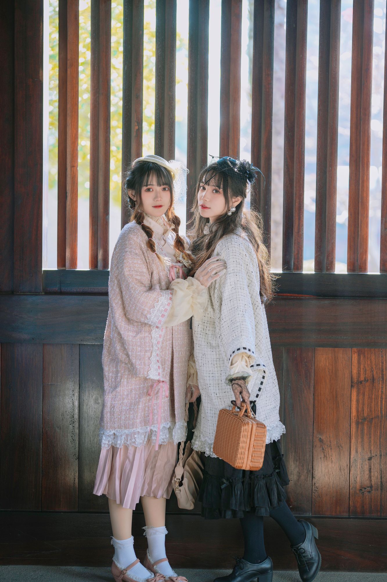 No.134 – 西洋姐妹花 (&贰加六) [34P]-次元堂