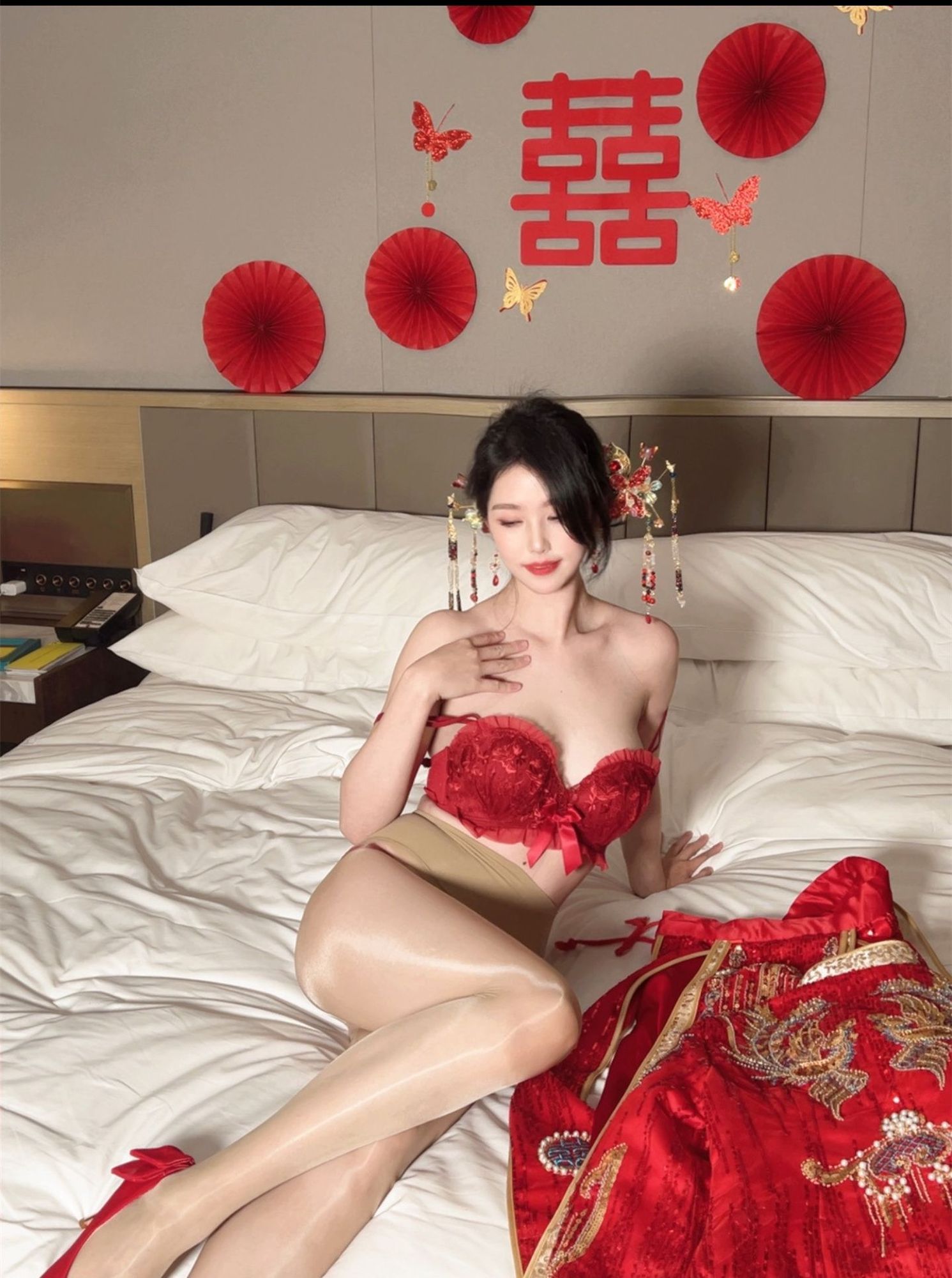 No.186 – 伴郎团新娘 [55P 2V]-次元堂