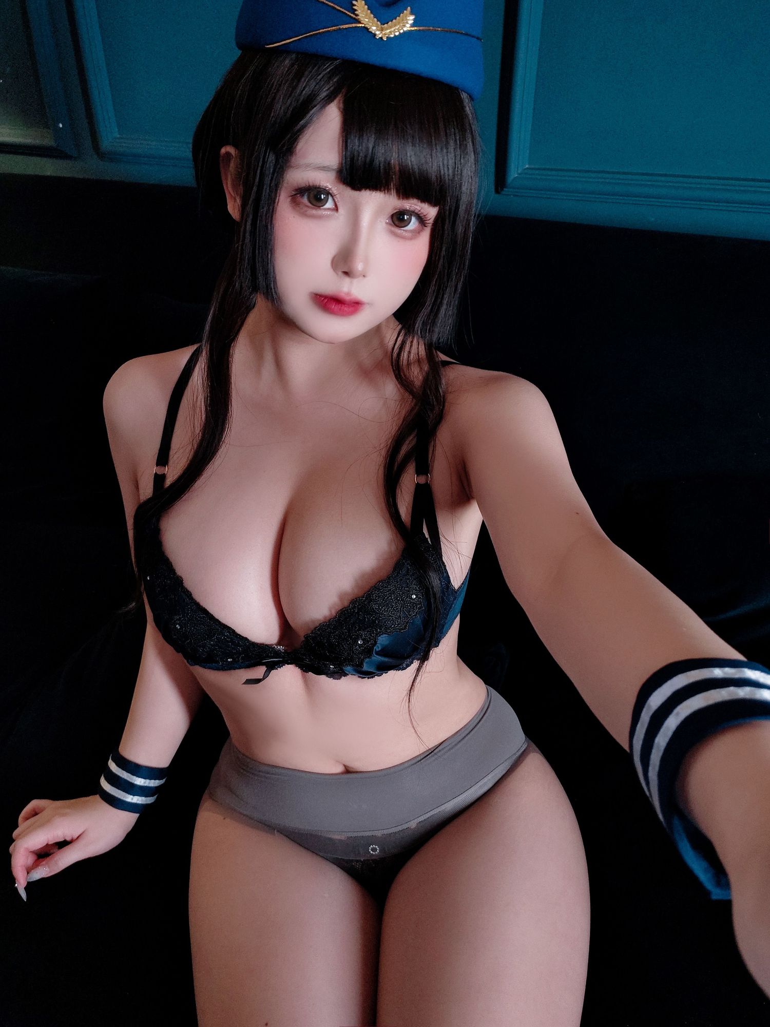 No.194 – 头等舱休息室 [71P 2V]-次元堂