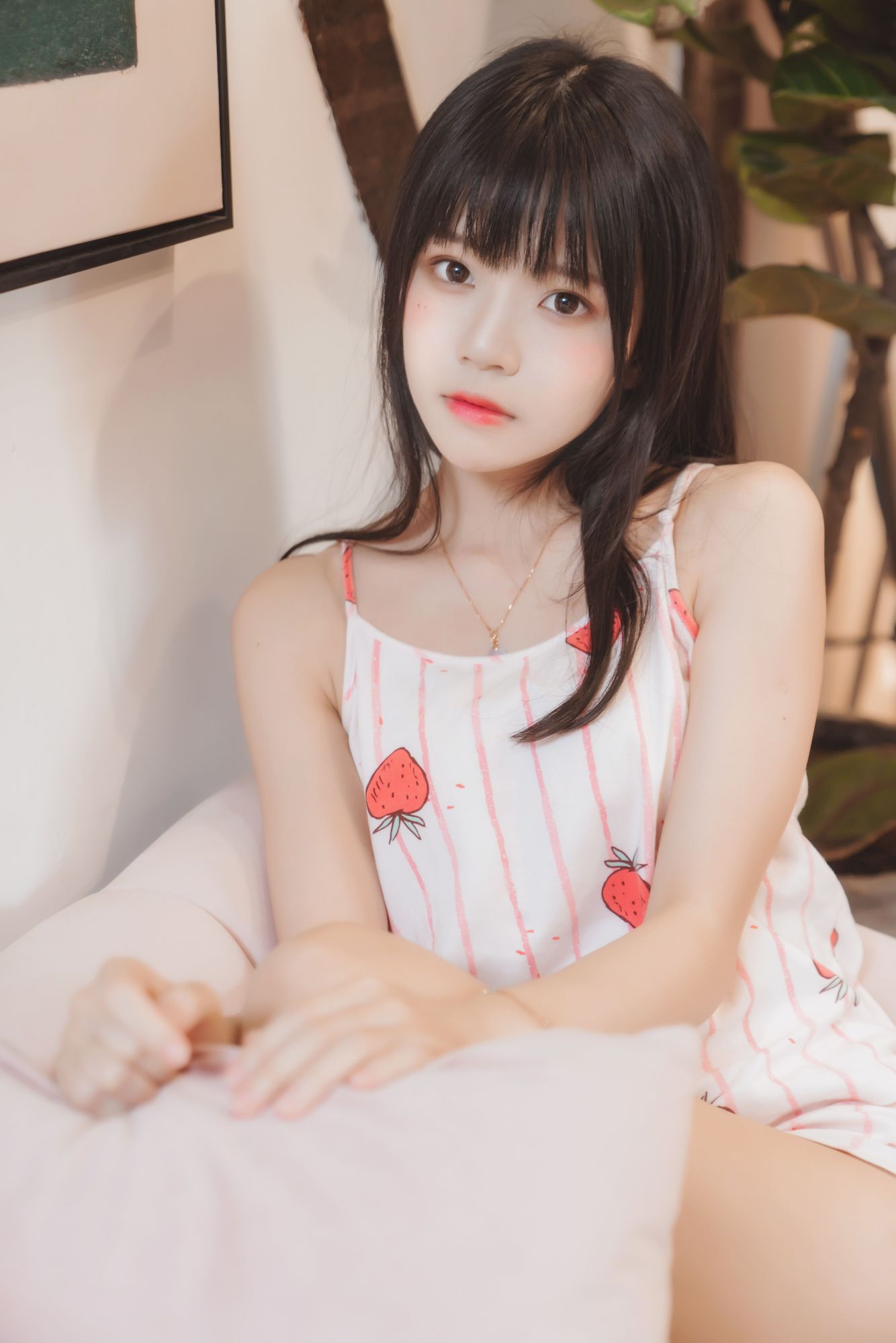 No.144-甜甜×4 – 唇边小草莓 [13P]-次元堂