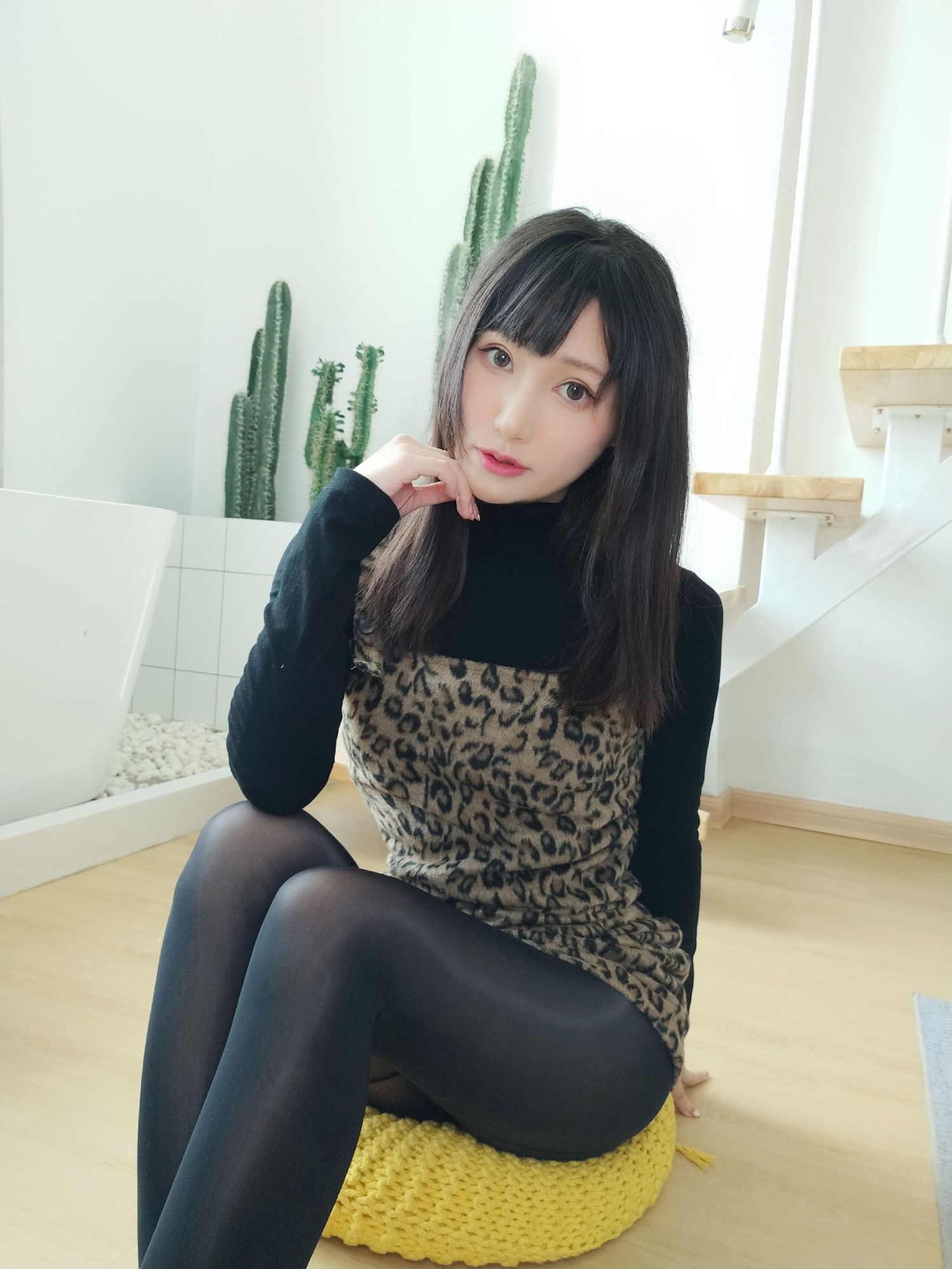 No.010-真爱粉3月 豹纹常服 [22P]-次元堂