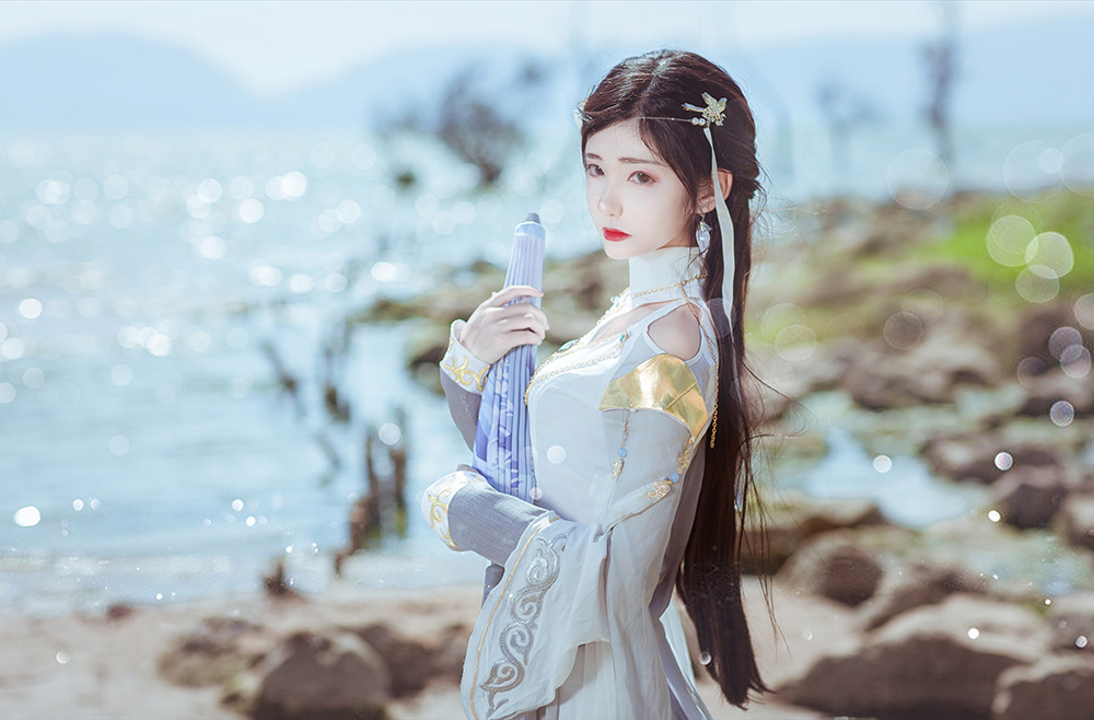 00 后古风 coser 南桃 Momoko：从二次元少女到百万粉顶流的逆袭之路-次元堂