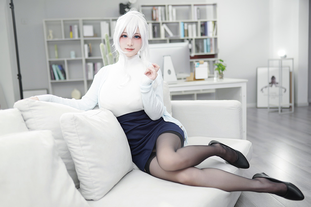 00 后高颜值 coser 幼愛 youmeko，凭啥能圈粉 30 万？