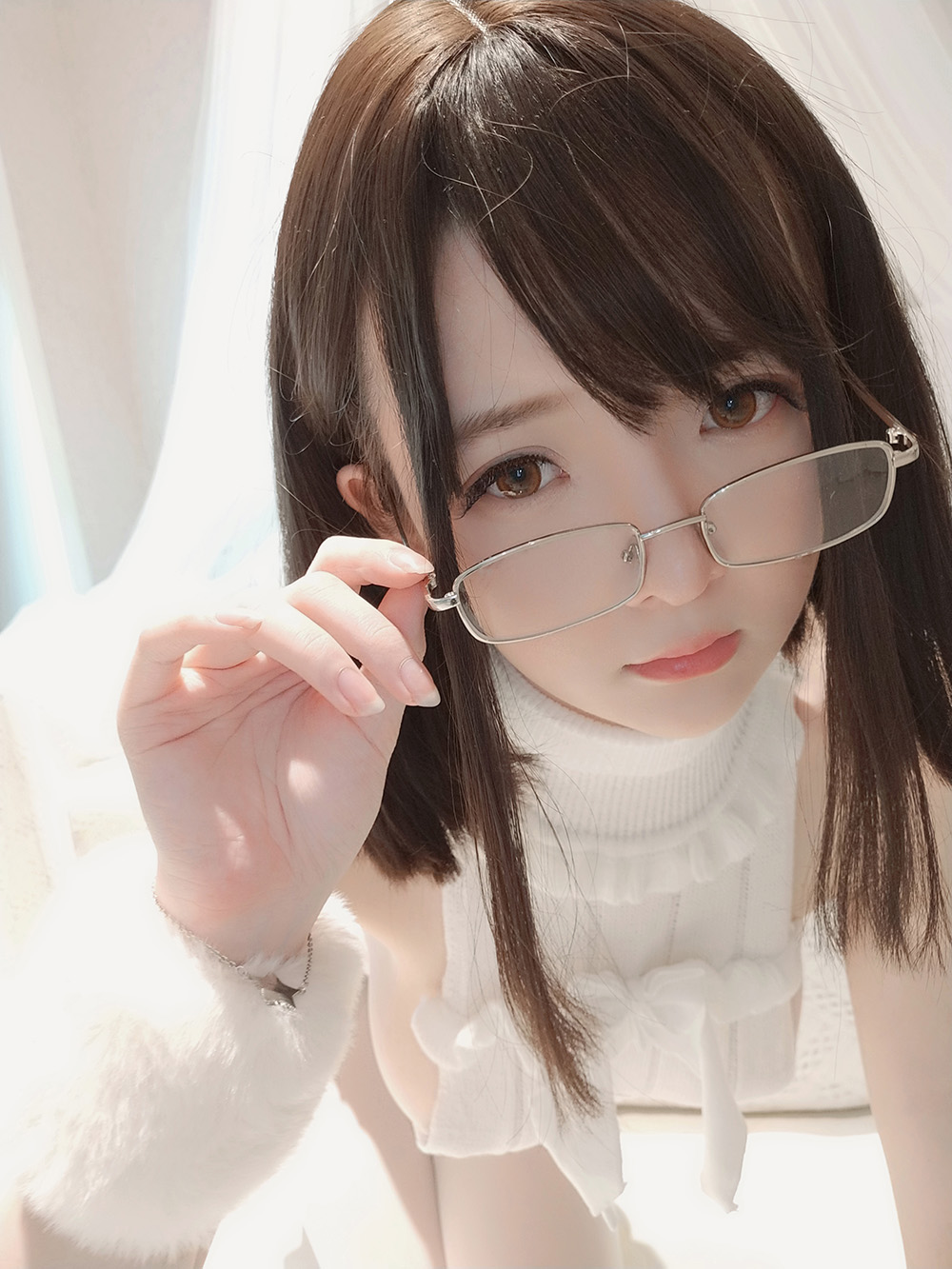 从女仆到御姐，一小央泽靠神级 cos 火出圈！这位宝藏Coser你一定要认识