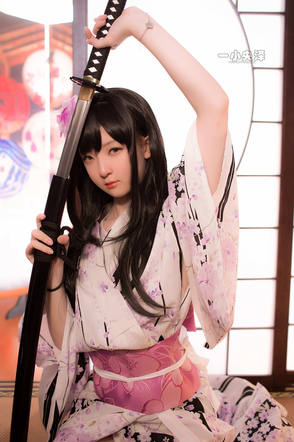 从女仆到御姐，一小央泽靠神级 cos 火出圈！这位宝藏Coser你一定要认识