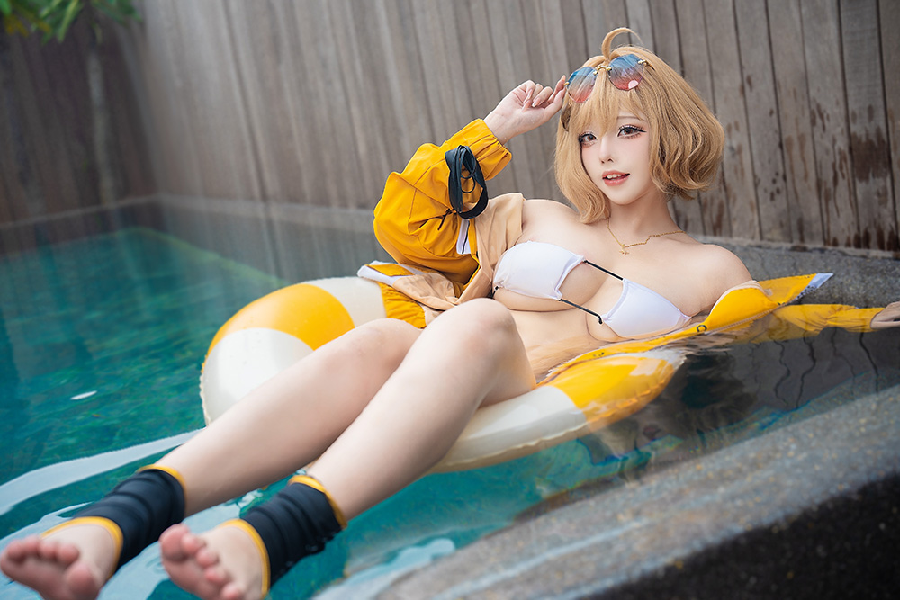 从校园少女到百万粉顶流！揭秘Coser菌烨tako的成长经历