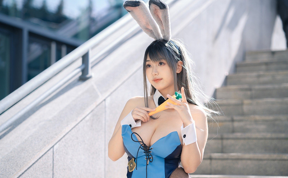 从模仿到原创，浅安安如何成为二次元顶流Coser？带你揭秘