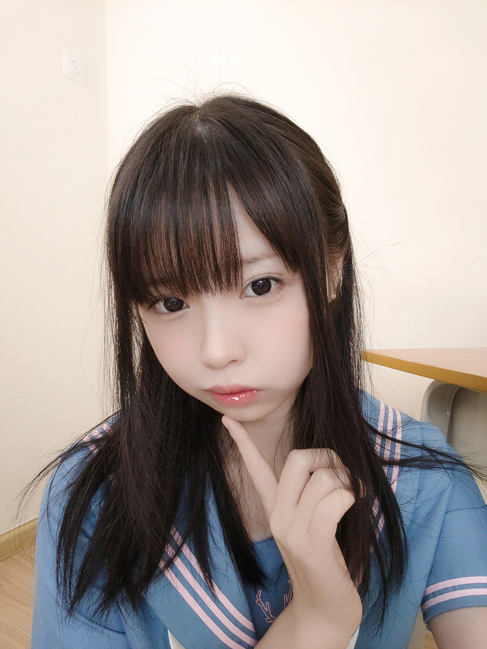 十万珍吱伏特 撸猫日记[102P1V-306M]
