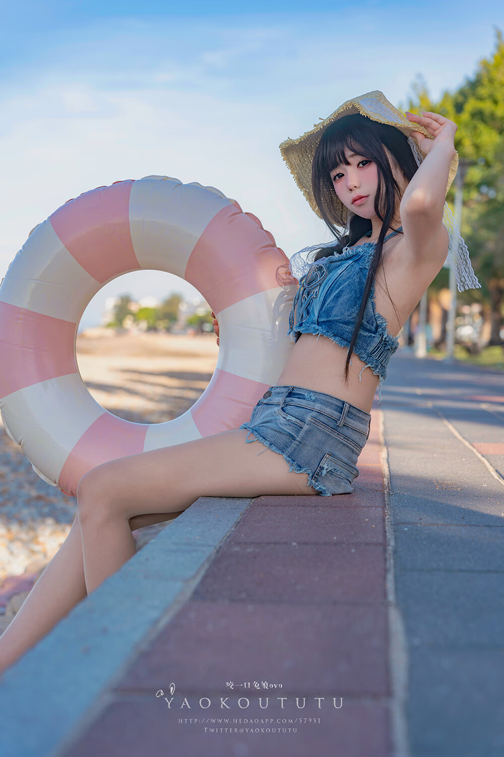 咬一口兔娘(黏黏团子兔)–海の夏日 Shotgun[73P1V-1.31G]-次元堂