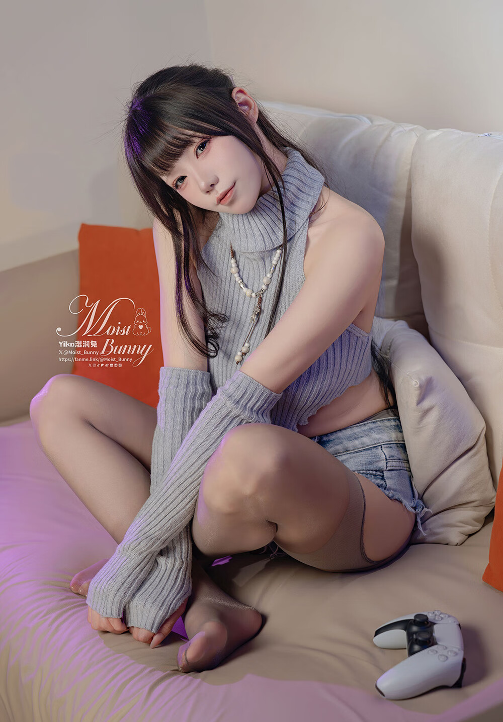 咬一口兔娘(Yiko湿润兔) – 5月订阅 陪玩少女 [139P2V-1007M]