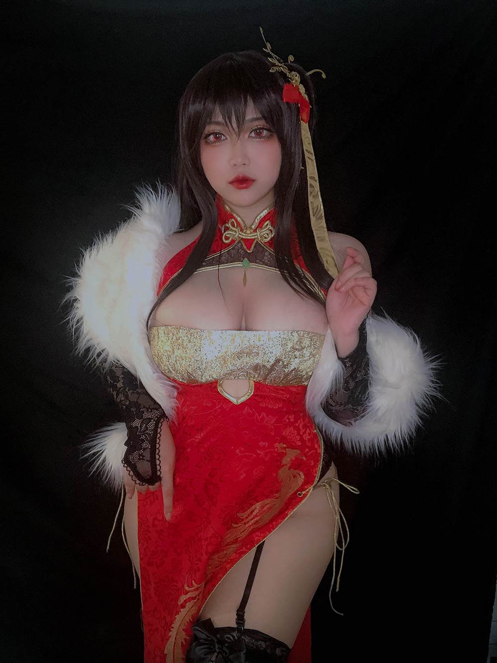 探秘 coser 椒妮佐仁（椒盐酱虾仁）：从漫展宠儿到网络焦点