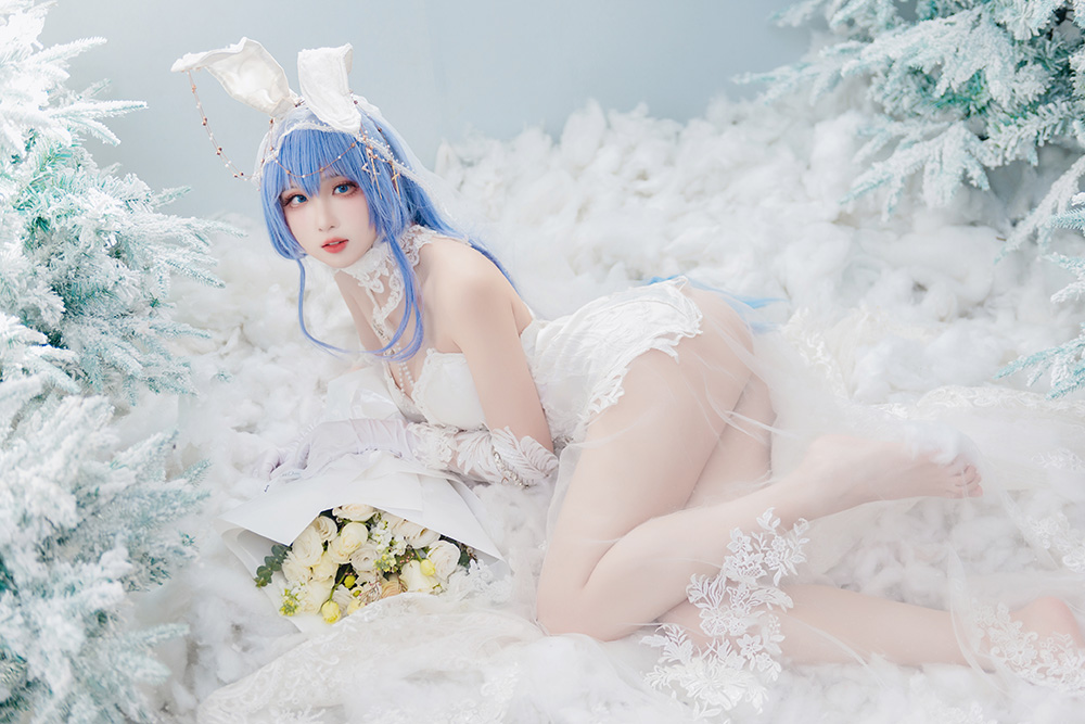 探秘瓦斯塔亚小龙虾：次元世界的魅力 Coser
