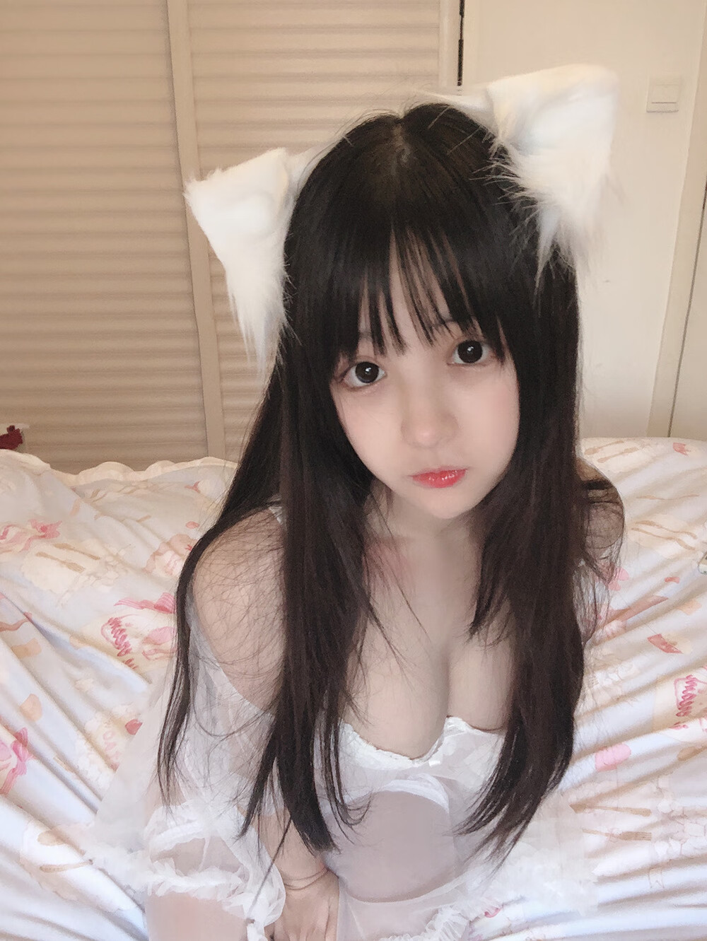 桜井宁宁 小白猫 蕾丝内衣[31P-35MB]