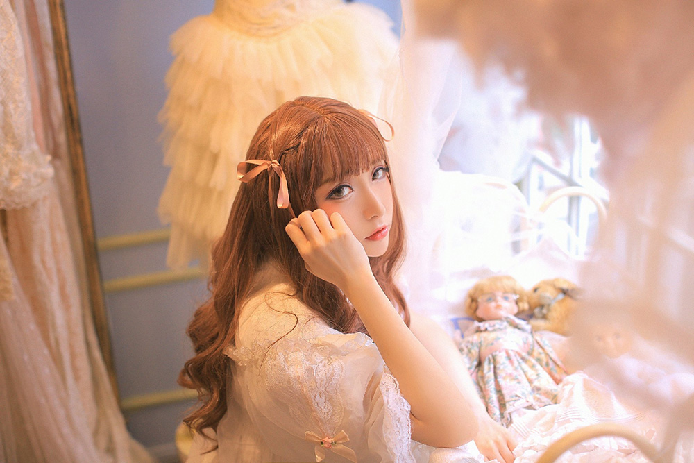 爆火出圈的Coser“魔王”在下萝莉控ii！从被质疑到坐拥 430 万粉丝，她凭什么？