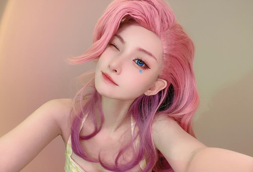 爆火出圈的Coser“魔王”在下萝莉控ii！从被质疑到坐拥 430 万粉丝，她凭什么？-次元堂