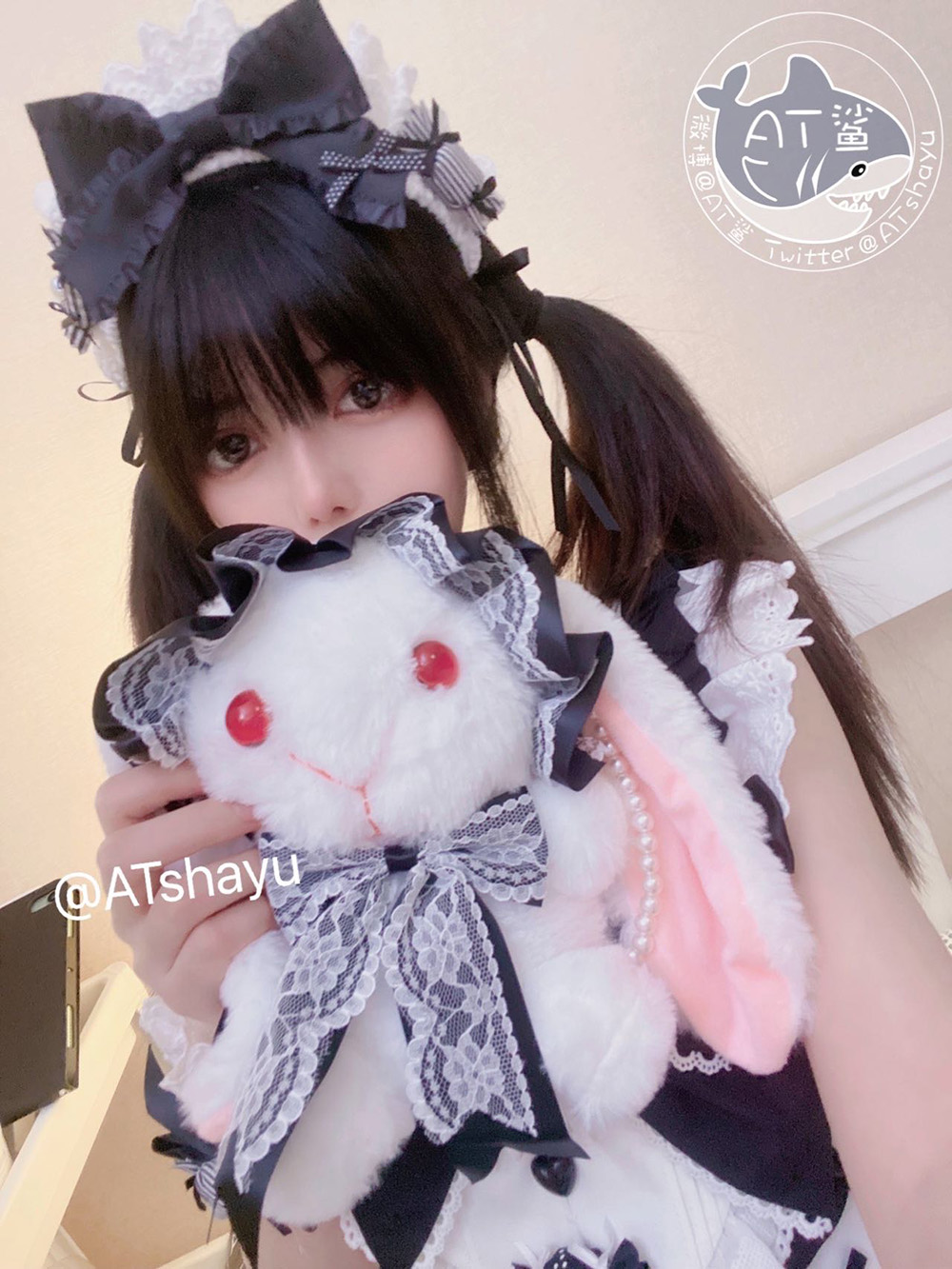 甜辣双修！这位宝藏Coser AT鲨让百万网友疯狂心动