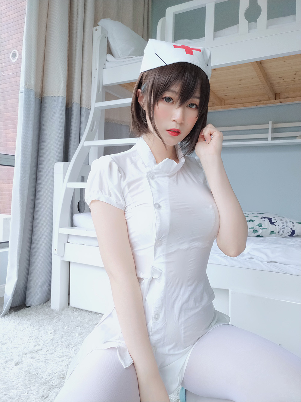 白银81 白丝小护士 [51P4V-453MB]-次元堂