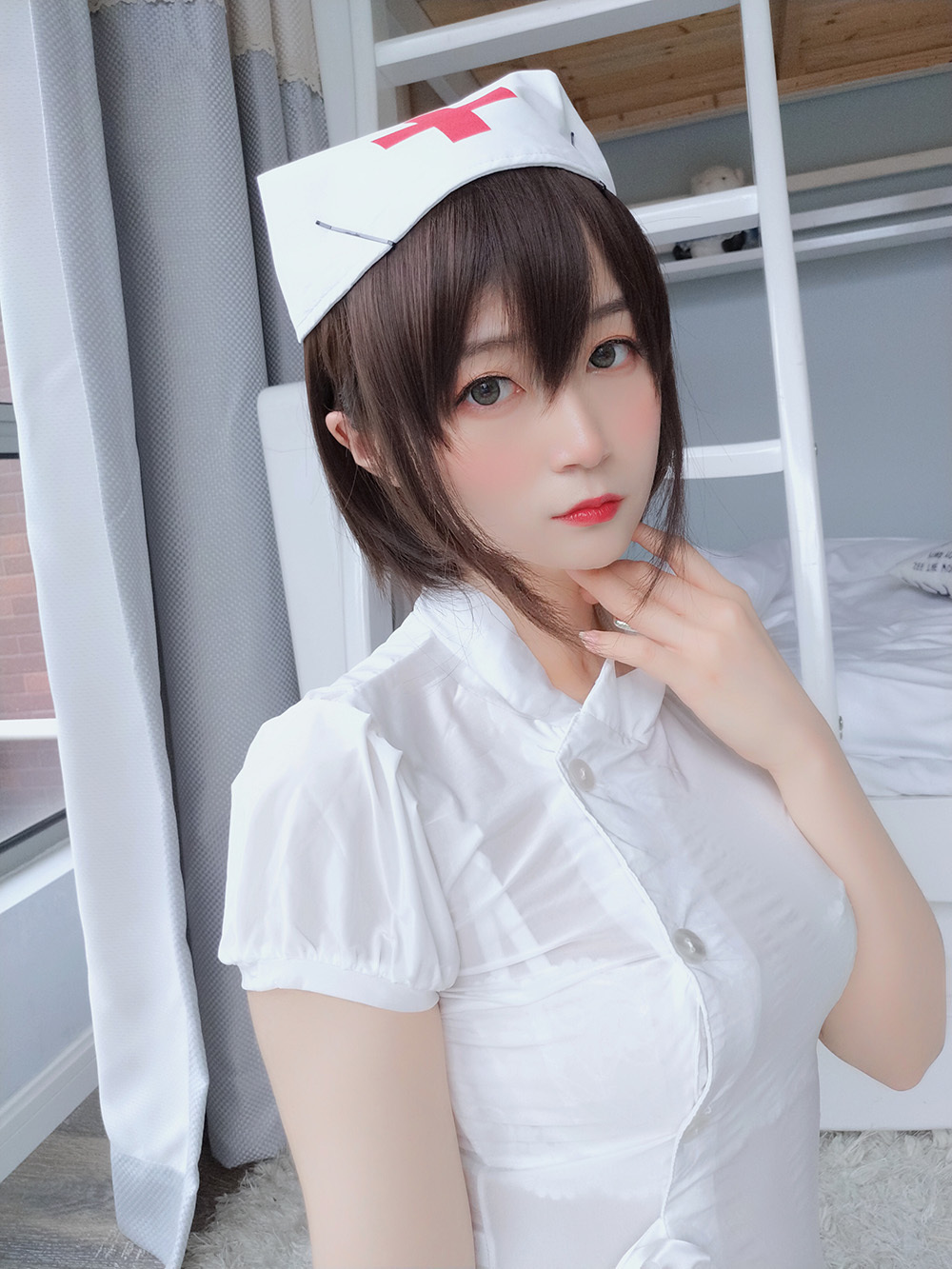 白银81 白丝小护士 [51P4V-453MB]