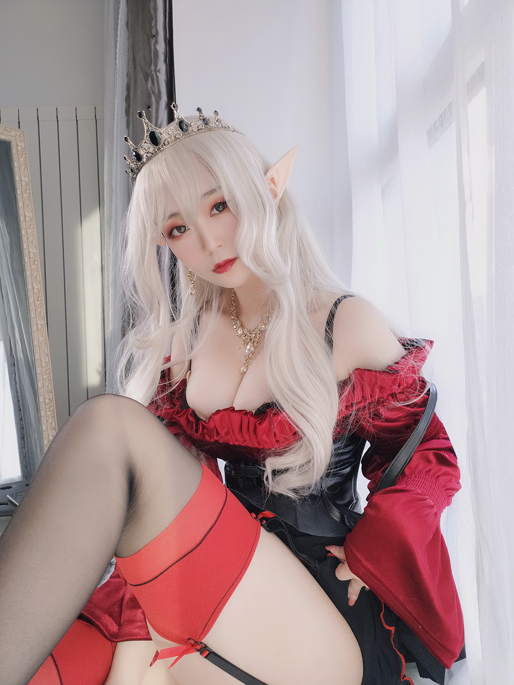 白银81 皇家吸血鬼 [50P8V-543MB]-次元堂