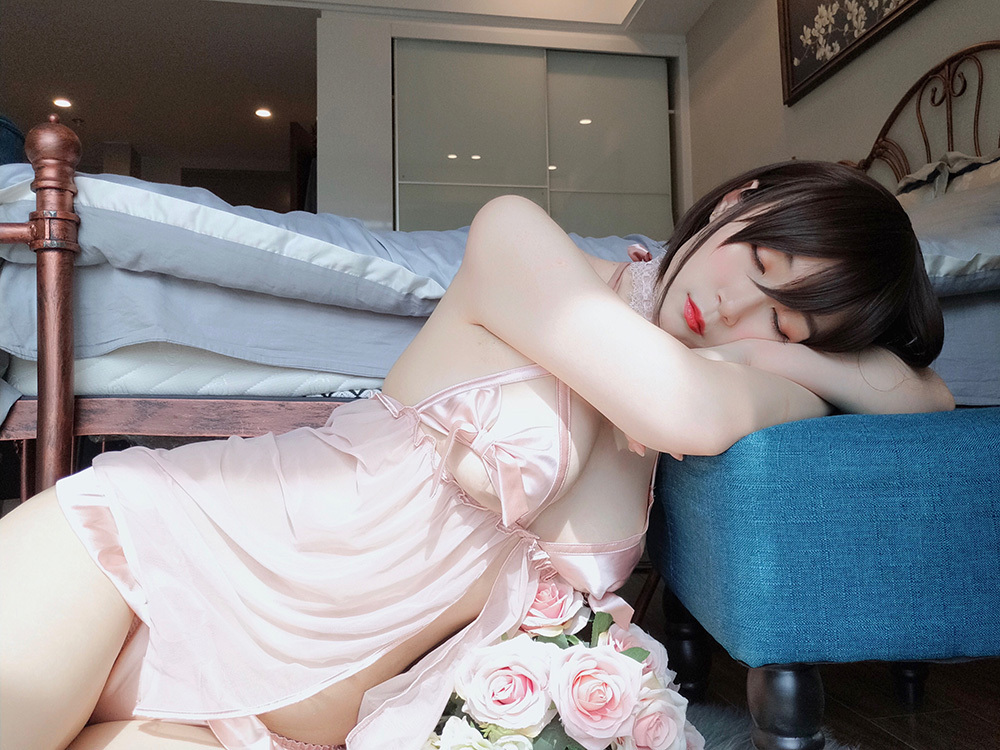 白银81 粉色蝴蝶睡衣 [41P2V-344MB]