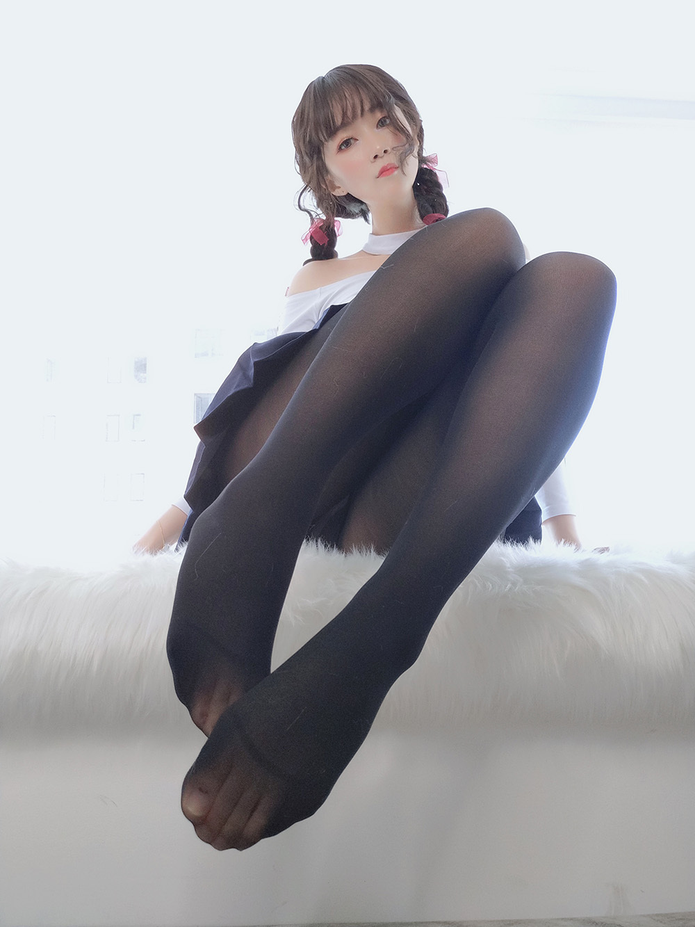 白银81 邻家大姐姐的黑丝 [45P1V-405MB]