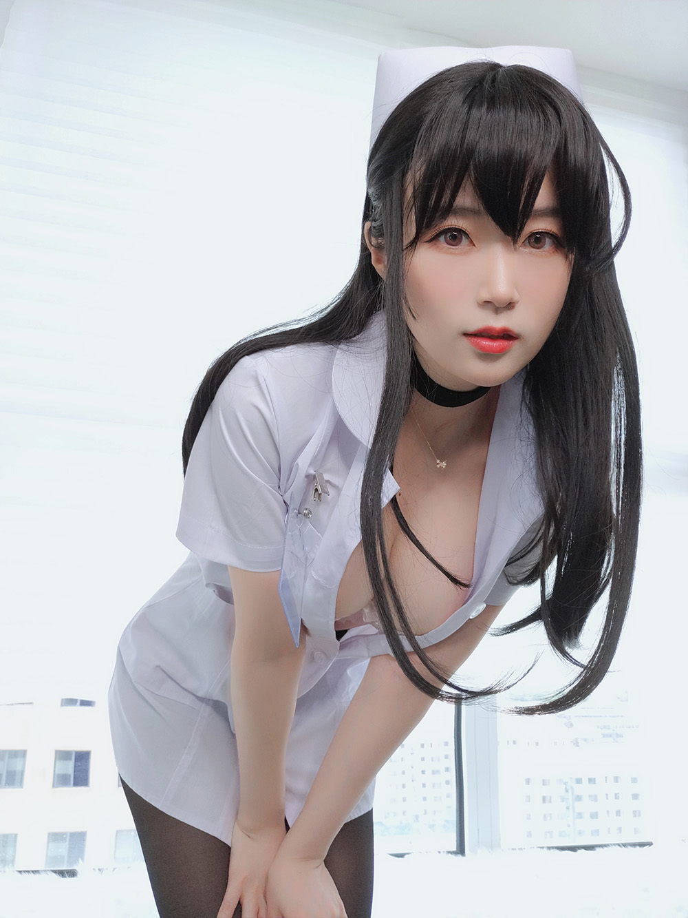 白银81 长发小护士 [66P3V-447MB]