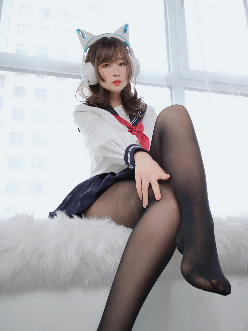 白银81 黑丝学妹 [36P-102M]-次元堂