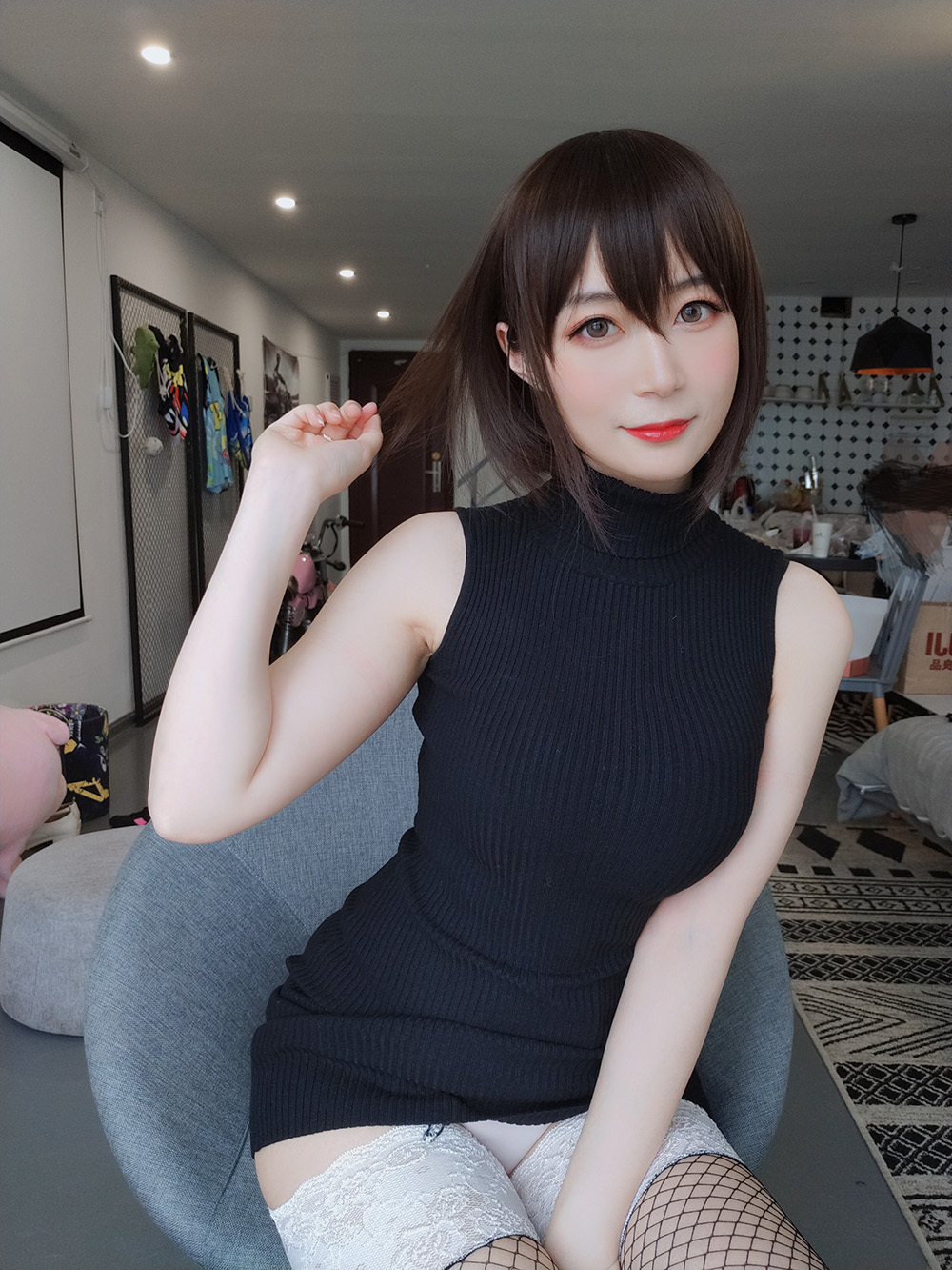 白银81 黑色包臀裙 [35P2V-305MB]-次元堂