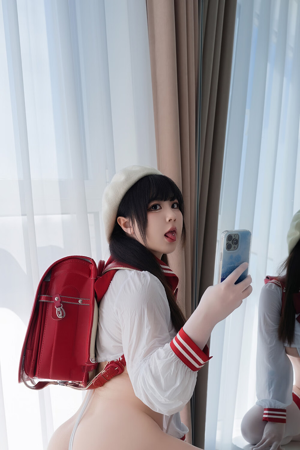 皮皮奶 JK红书包[47P-1.31G]