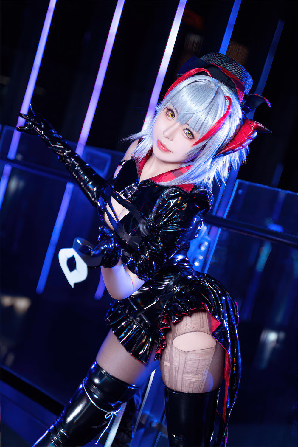 虎森森 明日方舟 W 怪盗[30P-325M]-次元堂