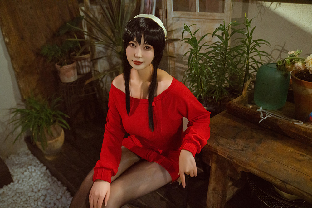 走进星澜：cosplay 世界里的魅力精灵