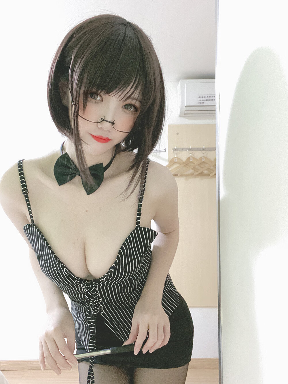 阿薰kaOri 女教师 [6P-9MB]-次元堂